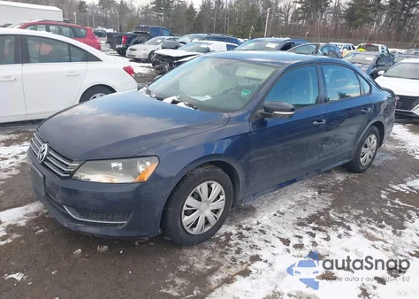 2013 Volkswagen Passat 2.5L S z USA, uszkodzony, nr VIN 1VWAP7A3XDC149292